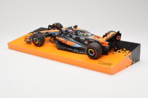 McLaren MCL60 #81 O. Piastri Australian GP 2023 Minichamps 1:18 533231881 Metaal — afbeelding 4 van 5