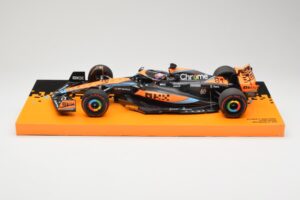 McLaren MCL60 #81 O. Piastri Australian GP 2023 Minichamps 1:18 533231881 Metaal
