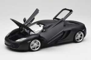 McLaren MP4-12C Matt Satellite Grijs Minichamps 1:18 110133024 Metaal — afbeelding 2 van 8