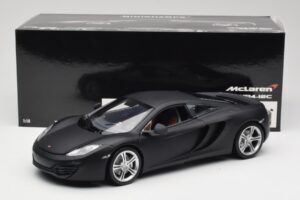 McLaren MP4-12C Matt Satellite Grijs Minichamps 1:18 110133024 Metaal — afbeelding 8 van 8