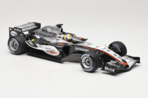 McLaren MP4-20 Mercedes #10 J.P. Montoya F1 2005 Minichamps 1:18 B66962338 Metaal — afbeelding 4 van 6