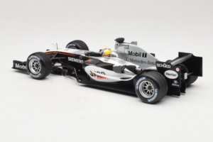 McLaren MP4-20 Mercedes #10 J.P. Montoya F1 2005 Minichamps 1:18 B66962338 Metaal — afbeelding 5 van 6