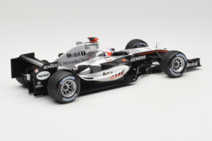 McLaren MP4-20 Mercedes #9 K. Raikkonen F1 2005 Minichamps 1:18 B66962337 Metaal — afbeelding 2 van 6