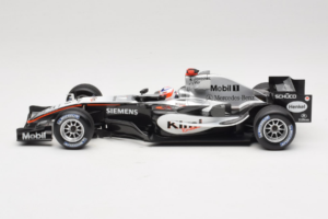 McLaren MP4-20 Mercedes #9 K. Raikkonen F1 2005 Minichamps 1:18 B66962337 Metaal — afbeelding 3 van 6