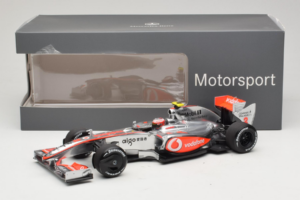 McLaren MP4-24 Mercedes #2 H. Kovalainen F1 2009 Dealer Edition Minichamps 1:18 B66960041 Metaal — afbeelding 7 van 7
