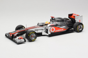 McLaren MP4-26 Mercedes #3 L. Hamilton Vodafone McLaren F1 2011 Minichamps 1:18 530111803 Metaal