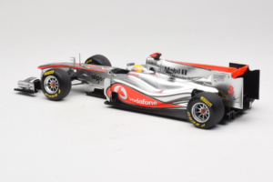 McLaren MP4-26 Mercedes #3 L. Hamilton Vodafone McLaren Showcar F1 2011 Minichamps 1:18 530111873 Metaal — afbeelding 5 van 7