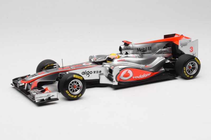 McLaren MP4-26 Mercedes #3 L. Hamilton Vodafone McLaren Showcar F1 2011 Minichamps 1:18 530111873 Metaal