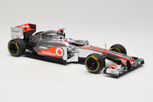 McLaren MP4-27 Mercedes #3 J. Button Vodafone McLaren Showcar F1 2012 Minichamps 1:18 530121873 Metaal — afbeelding 4 van 7