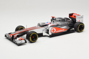 McLaren MP4-27 Mercedes #3 J. Button Vodafone McLaren Showcar F1 2012 Minichamps 1:18 530121873 Metaal