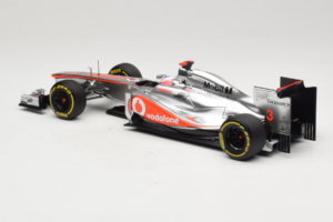 McLaren MP4-27 Mercedes #3 J. Button Vodafone McLaren Showcar F1 2012 Minichamps 1:18 530121873 Metaal — afbeelding 5 van 7