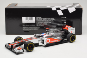 McLaren MP4-27 Mercedes #3 J. Button Vodafone McLaren Showcar F1 2012 Minichamps 1:18 530121873 Metaal — afbeelding 6 van 7