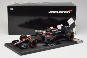 McLaren MP4-30 Honda #22 J. Button McLaren Honda F1 Team Spanish Grand Prix 2015 Minichamps 1:18 537151122 Metaal — afbeelding 7 van 7