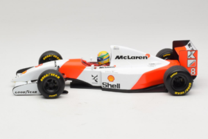McLaren MP4/8 Ford #8 A. Senna Marlboro McLaren 1993 Minichamps 1:18 540931808 Metaal — afbeelding 3 van 7