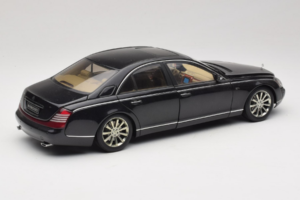Maybach 57S Zwart AUTOart 1:18 76156 Metaal — afbeelding 3 van 7