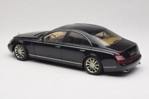 Maybach 57S Zwart AUTOart 1:18 76156 Metaal — afbeelding 6 van 7