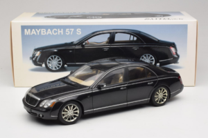 Maybach 57S Zwart AUTOart 1:18 76156 Metaal — afbeelding 7 van 7