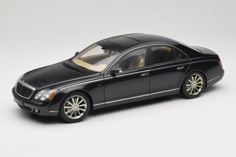 Maybach 57S Zwart AUTOart 1:18 76156 Metaal