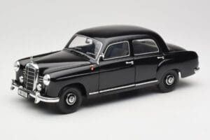 Mercedes 180 W120 Ponton Zwart Revell 1:18 08973 Metaal