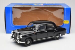Mercedes 180 W120 Ponton Zwart Revell 1:18 08973 Metaal — afbeelding 8 van 8
