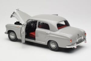 Mercedes 180 W120 Ponton Graphite Grey Revell 1:18 08974 Metaal — afbeelding 5 van 8