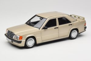 Mercedes 190E W201 2.3-16 Smoke Silver Metallic Norev 1:18 183831 Metaal