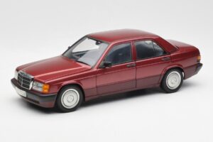 Mercedes 190E W201 2.0 Rood Dealer Edition AUTOart 1:18 B66040383 Metaal