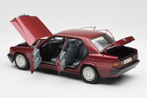 Mercedes 190E W201 2.0 Rood Dealer Edition AUTOart 1:18 B66040383 Metaal — afbeelding 5 van 8