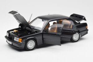 Mercedes 190E 2.3-16 W201 Blauwzwart Metallic AUTOart 1:18 76122 Metaal — afbeelding 2 van 8