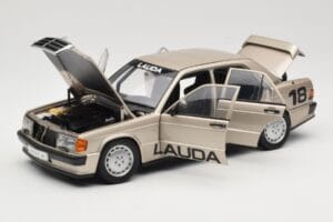 Mercedes 190E 2.3-16 W201 #1 N. Lauda Race of Champions Nurburgring 1984 AUTOart 1:18 88431 Metaal — afbeelding 2 van 8