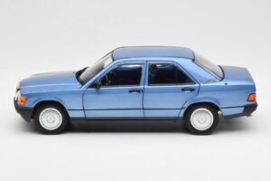 Mercedes 190E W201 Diamond Blauw Dealer Editie Norev 1:18 B66040661 Metaal — afbeelding 4 van 8