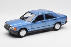 Mercedes 190E W201 Diamond Blauw Dealer Editie Norev 1:18 B66040661 Metaal