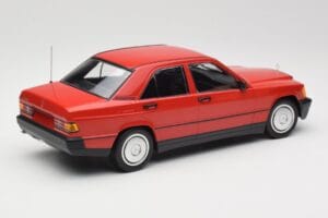 Mercedes 190E W201 Rood Minichamps 1:18 155037000 Metaal — afbeelding 2 van 6