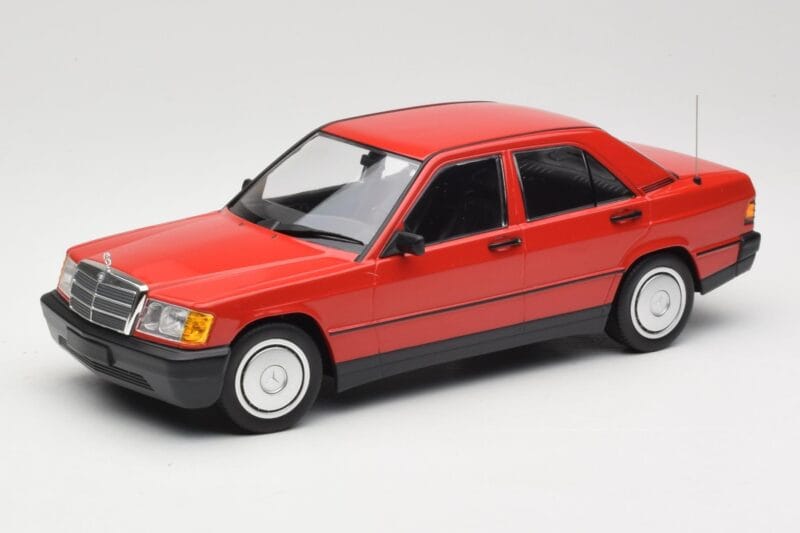 Mercedes 190E W201 Rood Minichamps 1:18 155037000 Metaal