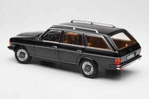 Mercedes 200 T S123 Zwart Norev 1:18 183735 Metaal — afbeelding 7 van 8