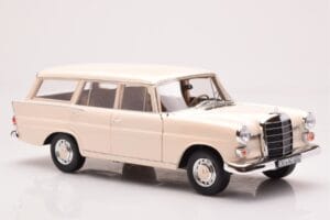 Mercedes 200 Universal W110 Crème Norev 1:18 183709 Metaal — afbeelding 6 van 8