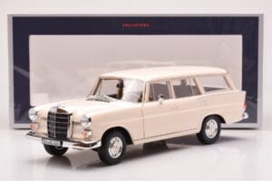 Mercedes 200 Universal W110 Crème Norev 1:18 183709 Metaal — afbeelding 8 van 8