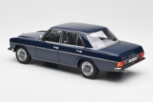 Mercedes 200 W114 Midnight Blauw Dealer Editie Norev 1:18 B66040694 Metaal — afbeelding 7 van 8