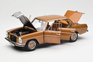 Mercedes 200 W115 Bycane Goud Dealer Editie Norev 1:18 B66040665 Metaal — afbeelding 2 van 8