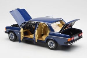 Mercedes 200 W123 Surf Blauw Norev 1:18 183710 Metaal — afbeelding 5 van 8