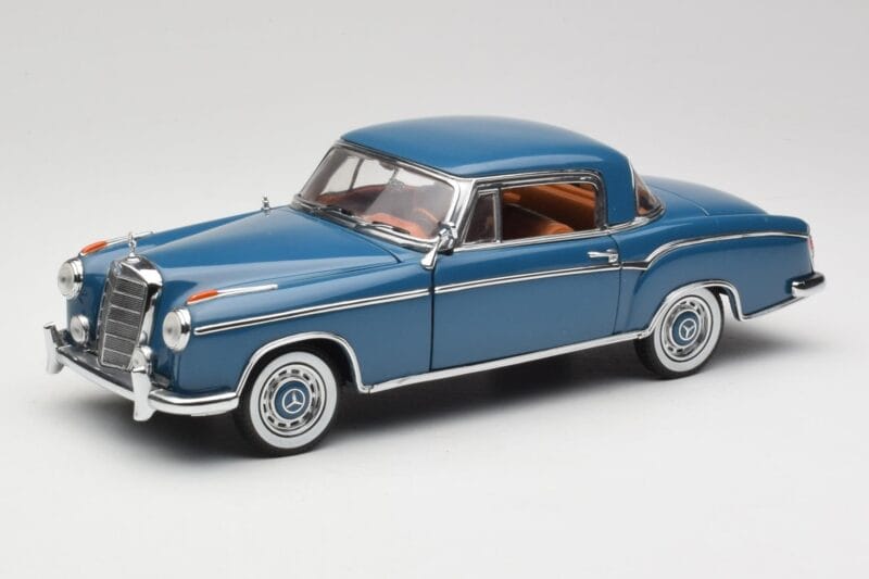 Mercedes 220 SE W128 Blauw Sun Star 1:18 3561 Metaal