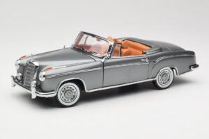 Mercedes 220 SE W128 Cabriolet Grey Metallic Sun Star 1:18 3352-M1 Metaal