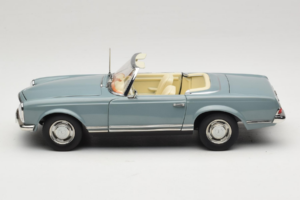 Mercedes 230 SL W113 Horizon Blue Norev 1:18 183992 Metaal — afbeelding 4 van 9