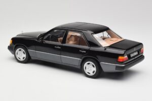 Mercedes 230E W124 AMG Wheels Zwart Limited Edition Norev 1:18 183950 Metaal — afbeelding 7 van 12