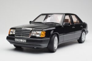Mercedes 230E W124 AMG Wheels Zwart Limited Edition Norev 1:18 183950 Metaal — afbeelding 9 van 12