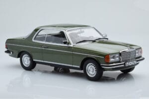 Mercedes 280 CE W123 Coupe Groen Norev 1:18 183704 Metaal — afbeelding 4 van 6