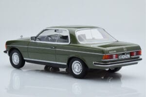 Mercedes 280 CE W123 Coupe Groen Norev 1:18 183704 Metaal — afbeelding 5 van 6