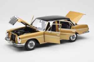 Mercedes 280 SE W108 Beige Dealer Editie Norev 1:18 B66040680 Metaal — afbeelding 2 van 8