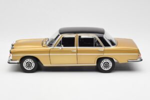 Mercedes 280 SE W108 Beige Dealer Editie Norev 1:18 B66040680 Metaal — afbeelding 4 van 8