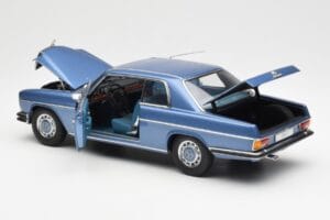 Mercedes 280C/8 W114 Coupe Blauw Metallic AUTOart 1:18 76187 Metaal — afbeelding 5 van 8